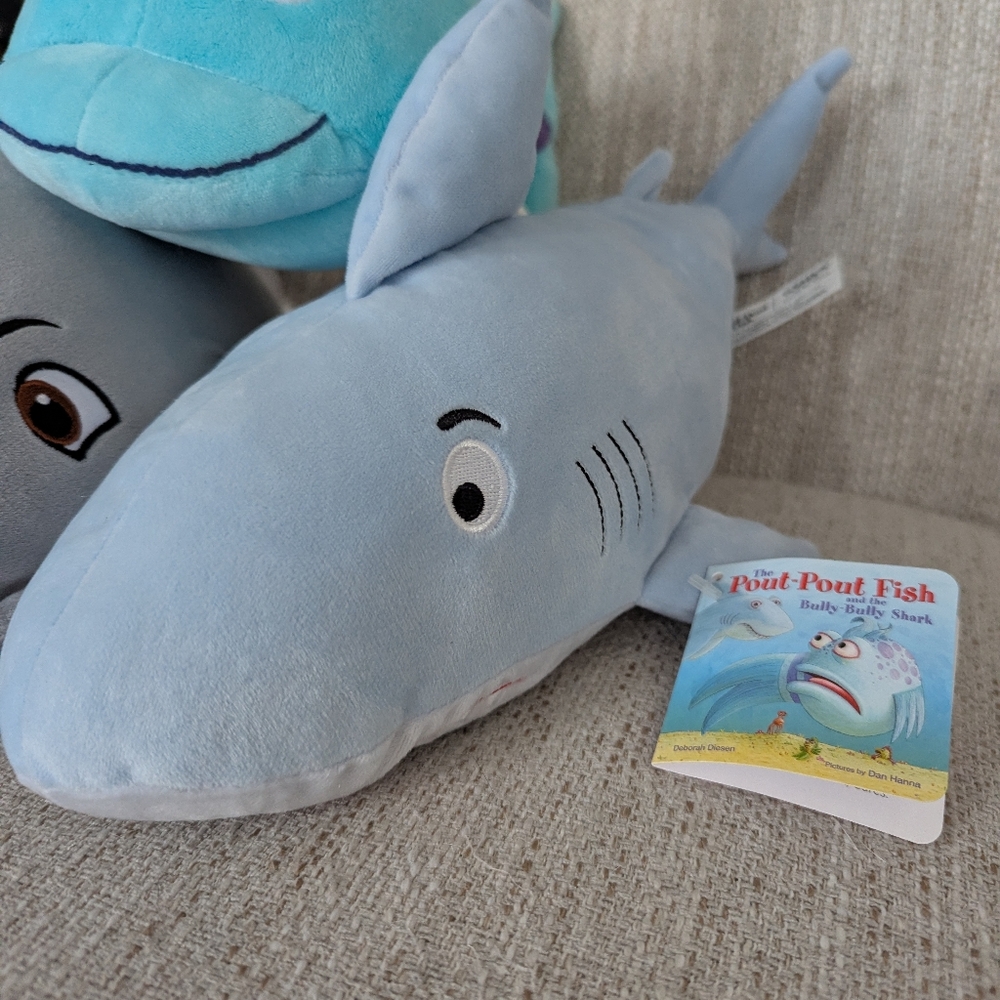 Set Of 3 Plush Pout Pout Fish Shark Whale Kohls Cares NwT - Picture 2 of 4